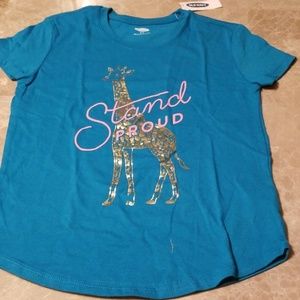 Kids Tee shirt with giraffe on it